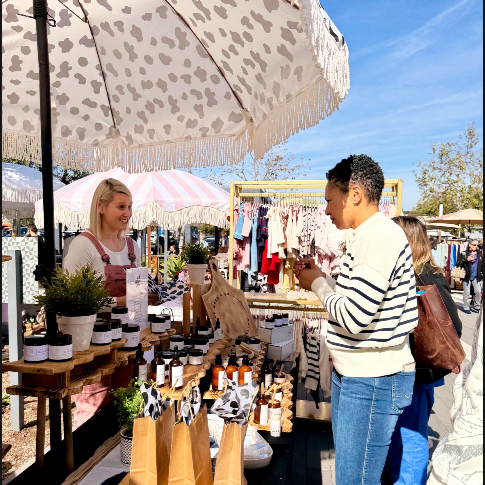 Spooky Paw-rade Market, photo 4 of 5